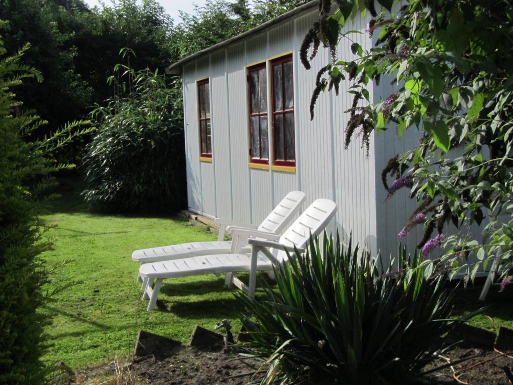 Een foto van de buitenkant van het sexhuisje dat gehuurd kan worden | BDSM kamer huren